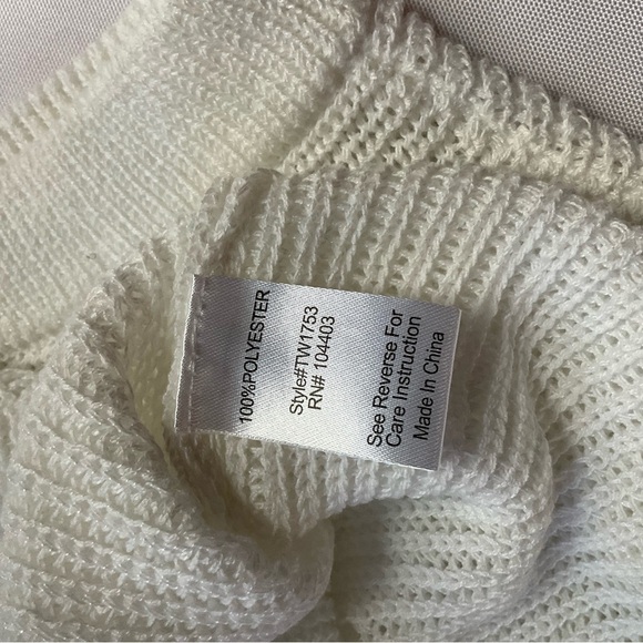 The Workshop, size M….. White Knit Sleeveless Top | The Workshop Size M - Picture 5 of 9